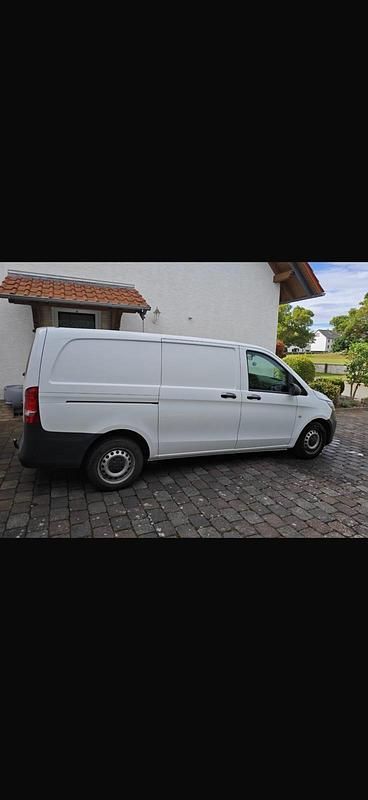 Gebraucht Mercedes Vito 114 PS (83 kW) 2018 Weiß Van