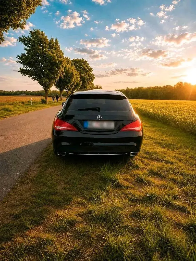Gebraucht Mercedes CLA220 177 PS (130 kW) 2016 Schwarz Limousine