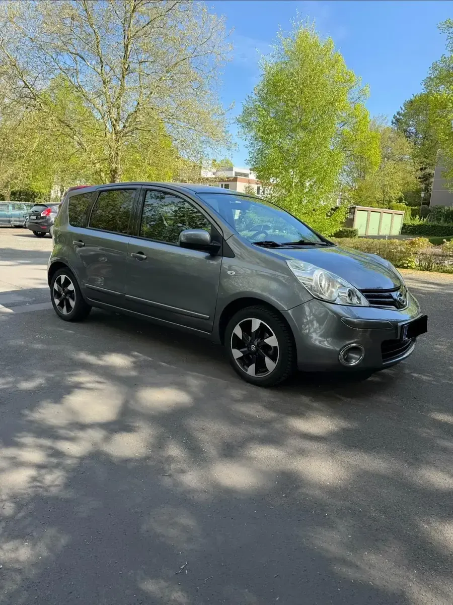 Gebraucht Nissan Note 88 PS (64 kW) 2013 Grau Kleinwagen