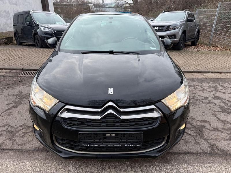 Gebraucht Citroën DS4 Chic 114 PS (83 kW) 2014 Schwarz Kleinwagen