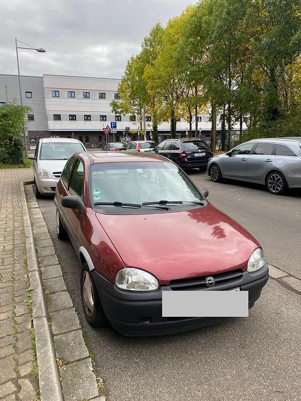 Rot Gebraucht 1996 Opel Corsa Kleinwagen | 500 € (Fairer Preis) - Bild 1/4