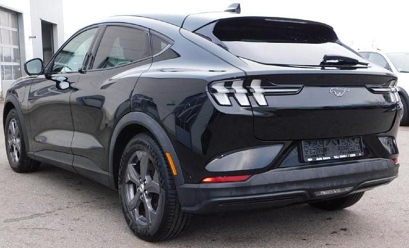 Gebraucht Ford Mustang Mach-E Basis 197 kW (269 PS) 2021 Schwarz SUV
