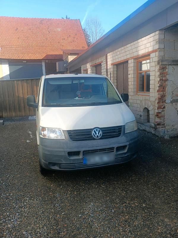 Weiß Gebraucht 2004 VW Transporter Van | 5.999 € (Etwas zu teuer) - Bild 1/4