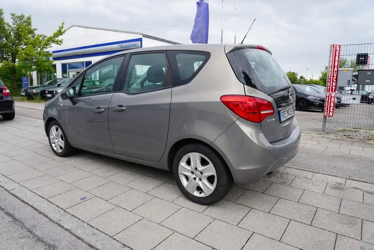Gebraucht Opel Meriva Edition 131 PS (96 kW) 2010 Grau Van / Kleinbus
