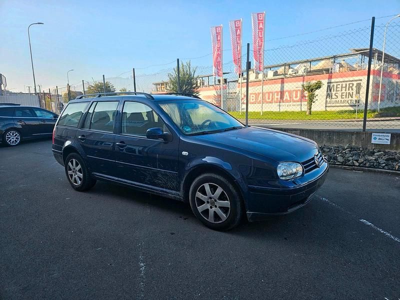 Blau Gebraucht 2003 VW Golf IV Kombi | 1.950 € (Guter Preis) - Bild 1/4