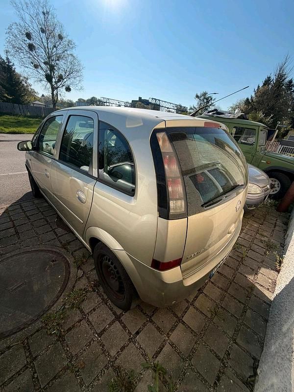 Gebraucht Opel Meriva 105 PS (77 kW) 2007 Gold Van / Kleinbus
