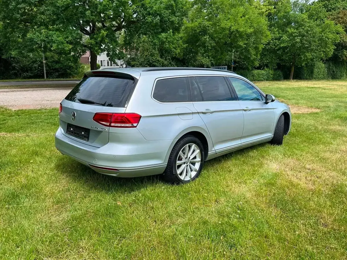 Gebraucht VW Passat Comfortline 150 PS (110 kW) 2016 Silber Kombi