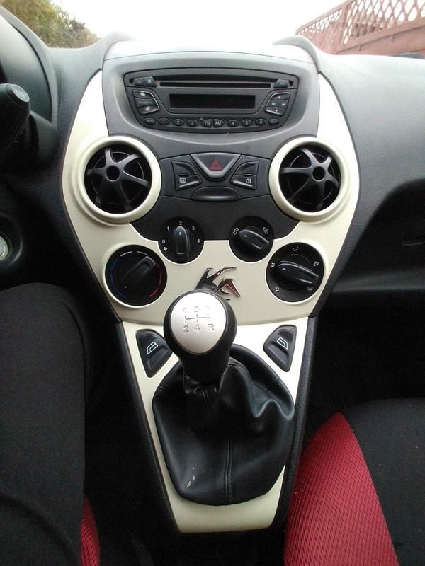 Gebraucht Ford Ka 69 PS (50 kW) 2009 Rot Kleinwagen