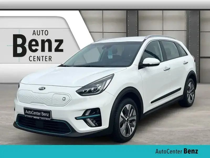 Weiß Gebraucht 2020 Kia e-Niro Vision SUV | 17.990 € (Fairer Preis) - Bild 1/4