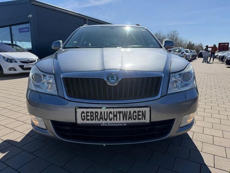 Gebraucht Skoda Octavia 140 PS (102 kW) 2013 Grau Kombi