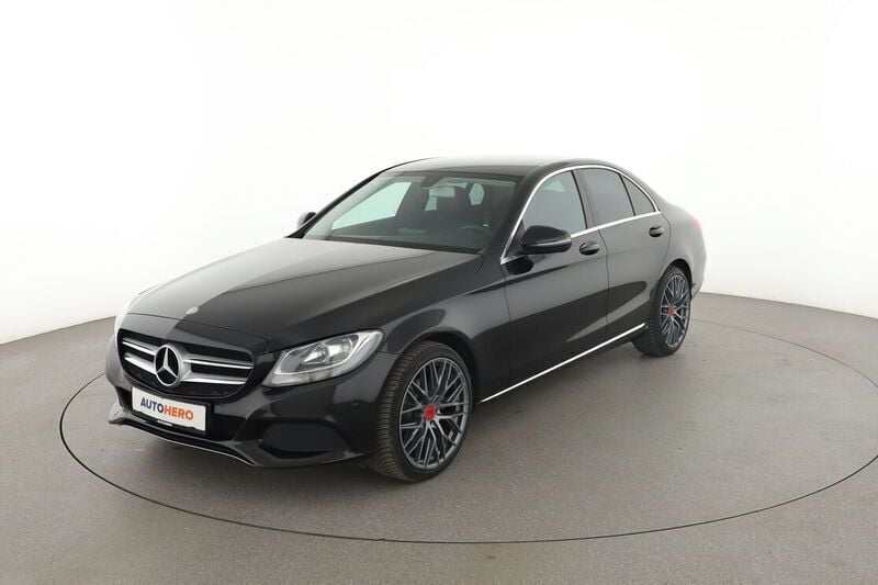 Schwarz Gebraucht 2016 Mercedes C180 Avantgarde Limousine | 19.400 € (Fairer Preis) - Bild 1/4