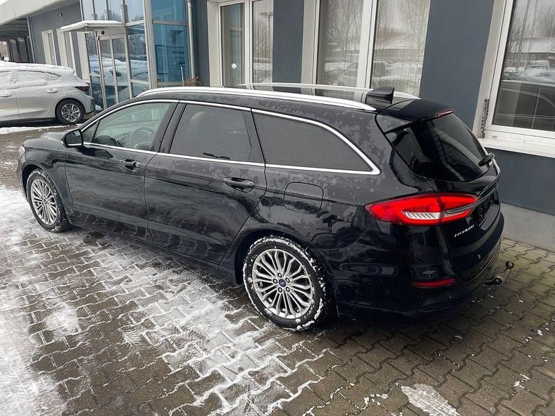 Gebraucht Ford Mondeo Titanium 188 PS (138 kW) 2022 Schwarz Kombi