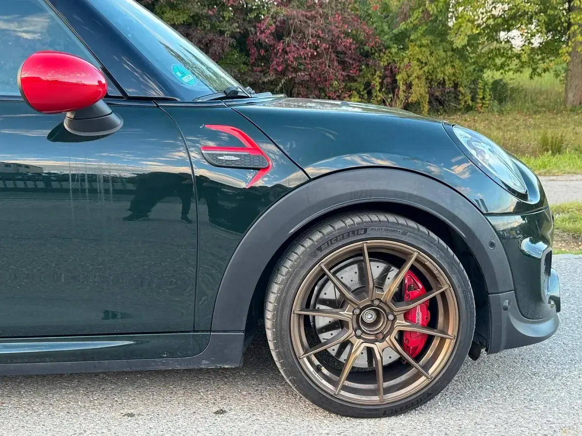 Gebraucht Mini John Cooper Works 231 PS (169 kW) 2017 Grün Kleinwagen