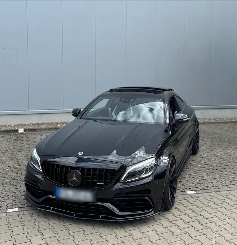 Schwarz Gebraucht 2021 Mercedes C63S AMG Coupé | 74.495 € (Fairer Preis) - Bild 1/4