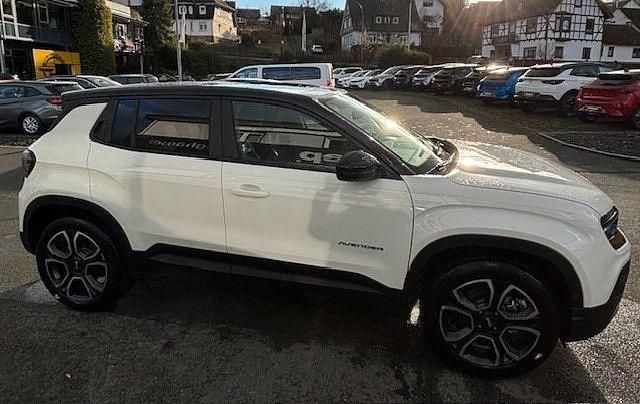 Gebraucht Jeep Avenger EV Summit 114 kW (156 PS) 2024 Weiß SUV