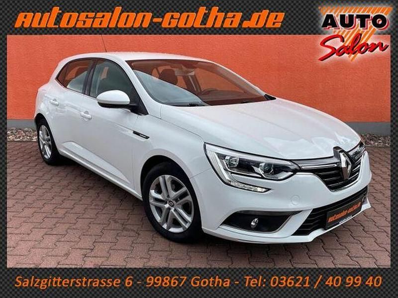 Gebraucht Renault Mégane III Experience 101 PS (74 kW) 2016 Gletscherweiss Limousine