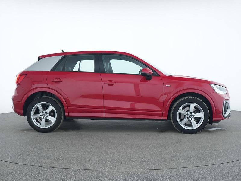 Gebraucht Audi Q2 S-Line 150 PS (110 kW) 2021 Rot SUV