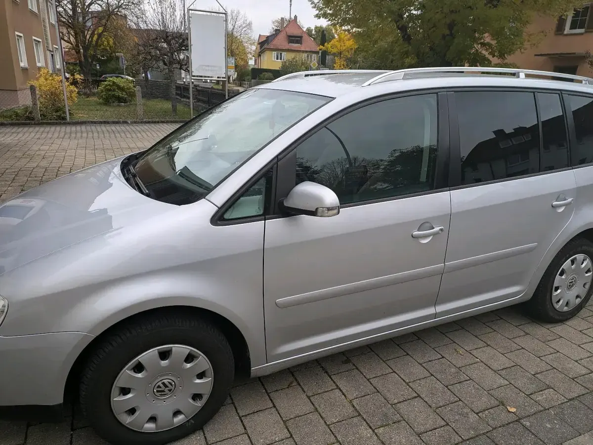 Gebraucht VW Touran 140 PS (102 kW) 2004 Silber Van / Kleinbus