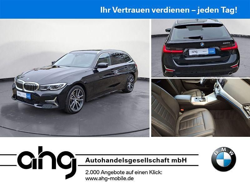 Schwarz Gebraucht 2021 BMW 330e Luxury Line Kombi | 31.930 € (Teuer) - Bild 1/4