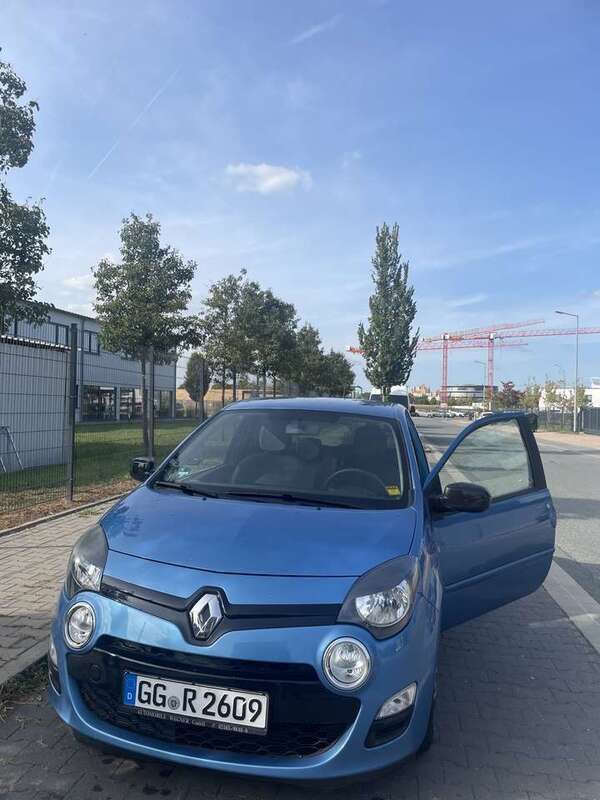 Blau Gebraucht 2013 Renault Twingo Dynamique Kleinwagen | 4.150 € (Fairer Preis) - Bild 1/4