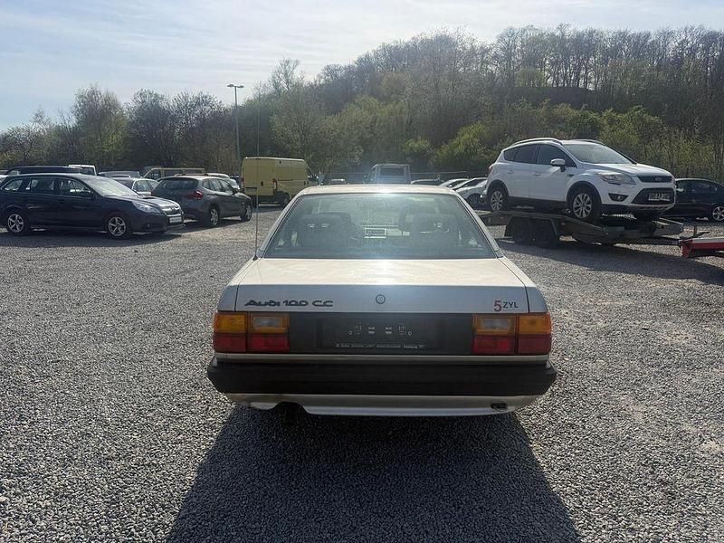 Gebraucht Audi 100 116 PS (85 kW) 1986 Silber Limousine