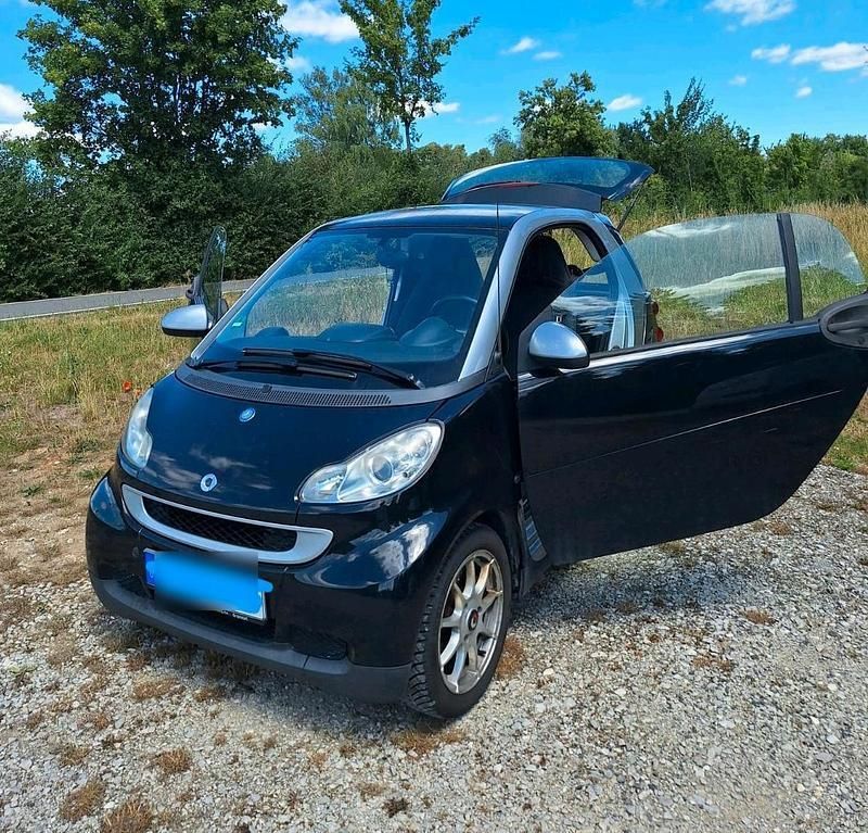 Schwarz Gebraucht 2010 Smart ForTwo Coupé Passion Kleinwagen | 3.700 € (Guter Preis) - Bild 1/4