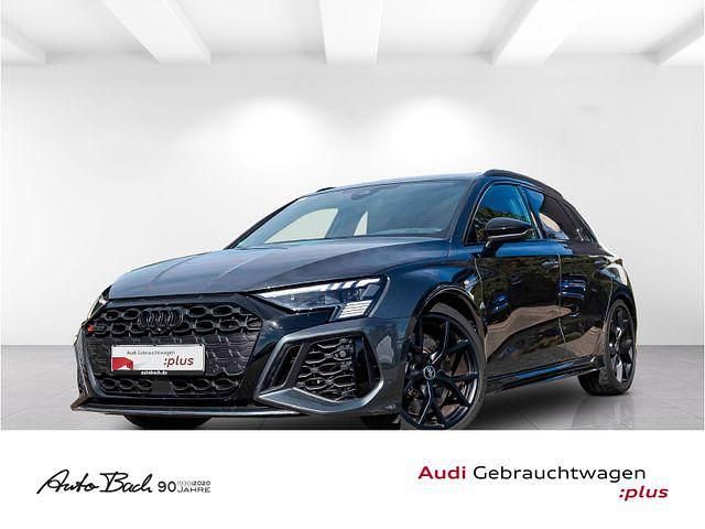 Grau (daytonagrau perleffekt) Gebraucht 2022 Audi RS3 Sportback Ambiente Kleinwagen | 50.870 € (Guter Preis) - Bild 1/4