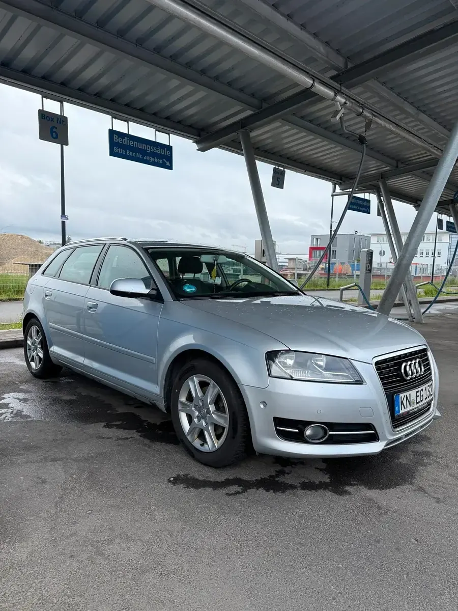 Gebraucht Audi A3 105 PS (77 kW) 2012 Silber Kleinwagen