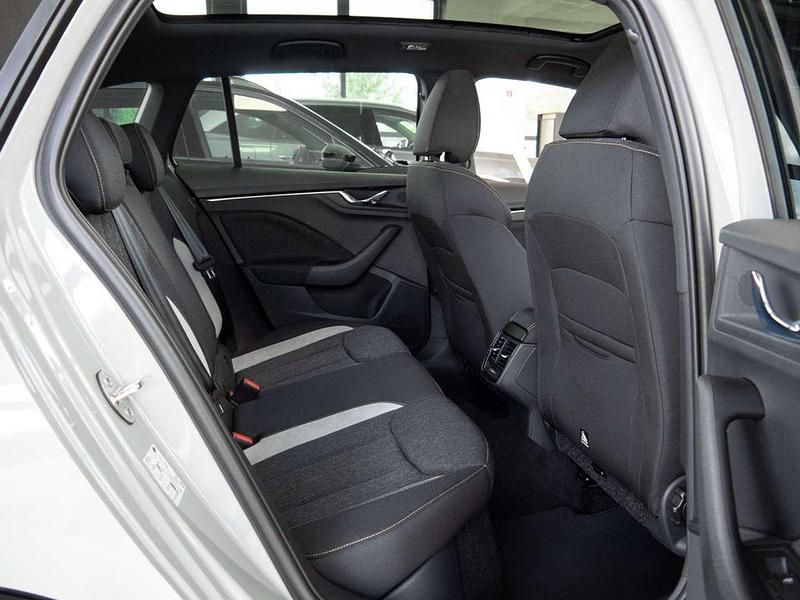 Gebraucht Skoda Scala Drive 150 PS (110 kW) 2024 Stahlgrau Kleinwagen