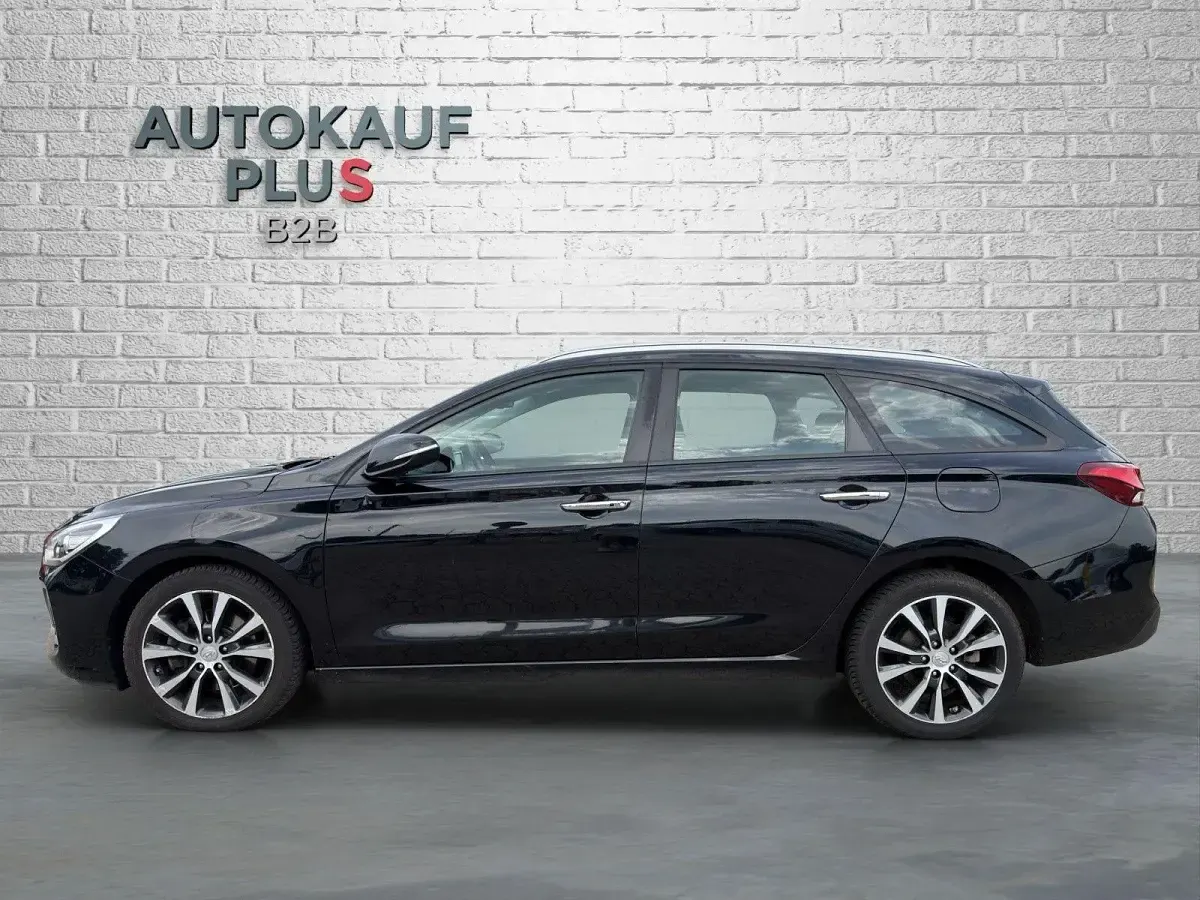 Gebraucht Hyundai i30 Trend 140 PS (102 kW) 2017 Kombi