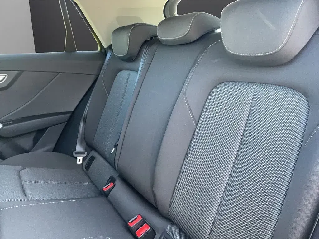 Gebraucht Audi Q2 S-Line 110 PS (80 kW) 2021 Grau SUV