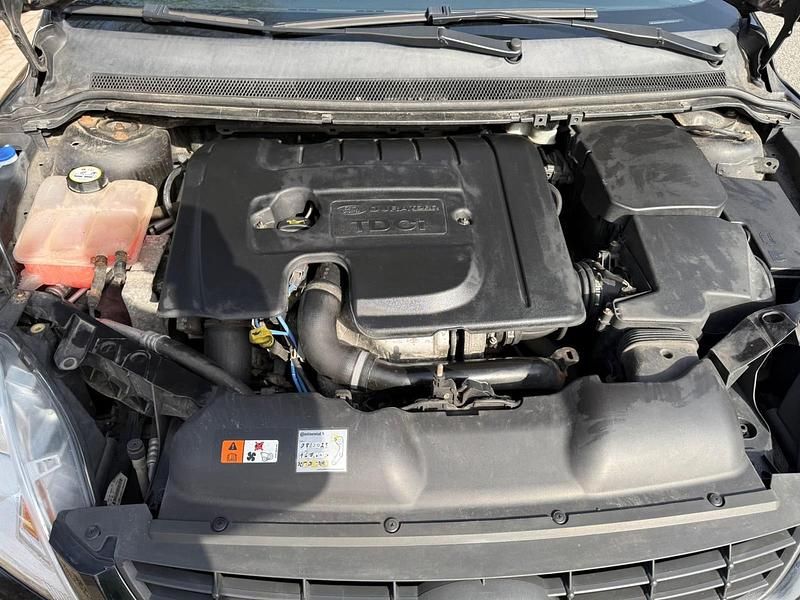 Gebraucht Ford Focus 109 PS (80 kW) 2010 Schwarz Kombi