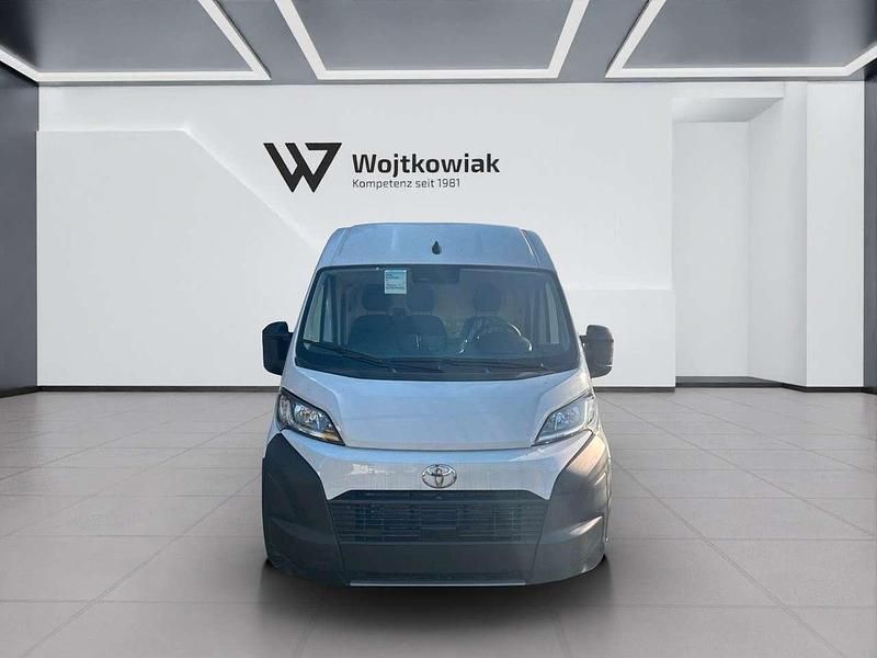 Neu Toyota Proace H2 140 PS (102 kW) 2025 Weiß Van / Kleinbus