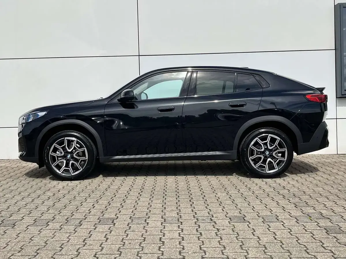 Gebraucht BMW X2 Performance 156 PS (114 kW) 2025 Schwarz SUV