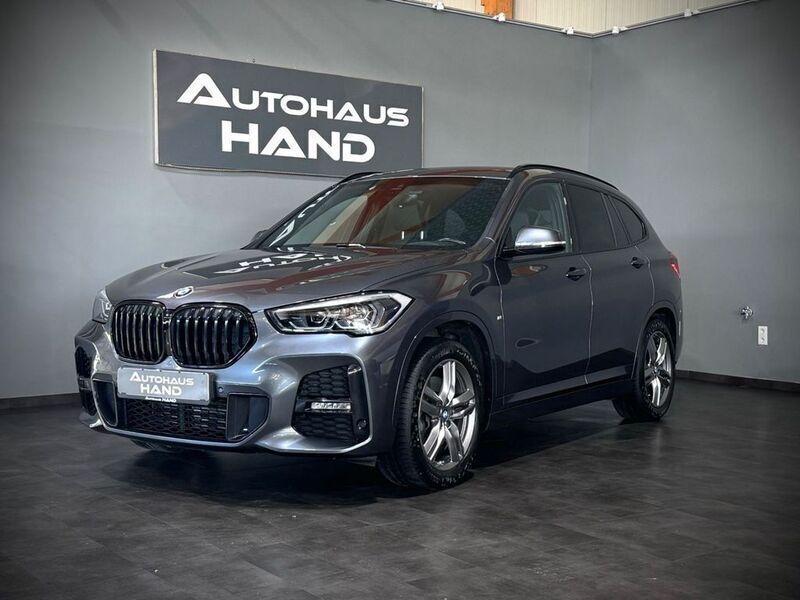Mineralgrau metallic Gebraucht 2022 BMW X1 M Sport SUV | 30.990 € (Fairer Preis) - Bild 1/4