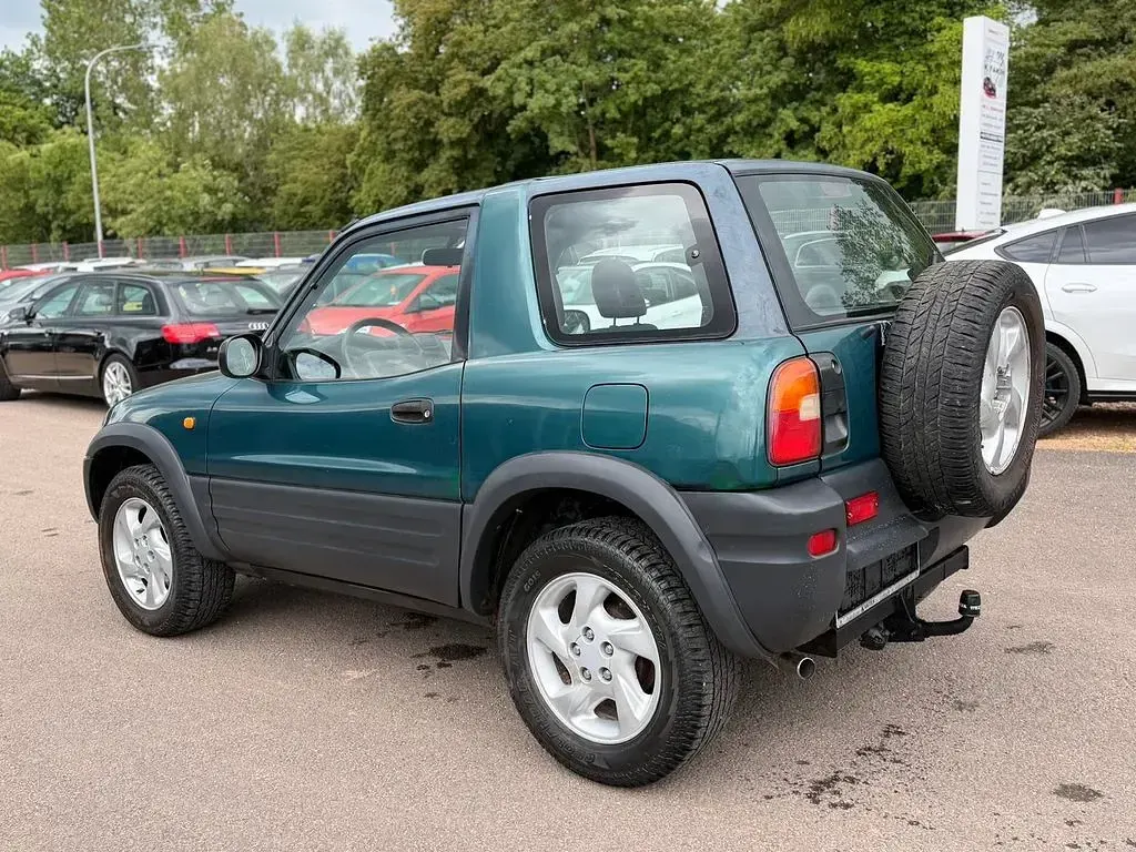 Gebraucht Toyota RAV4 128 PS (94 kW) 1997 Blau SUV