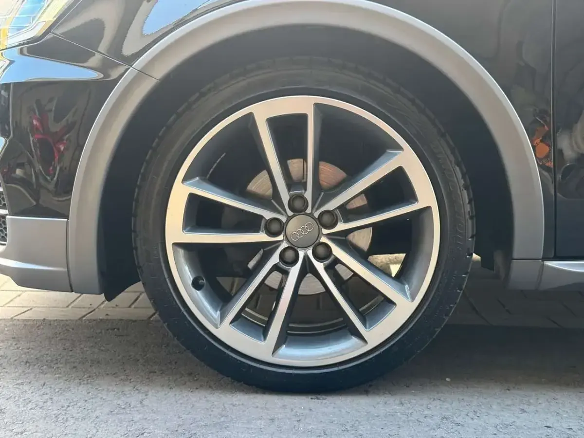 Gebraucht Audi A1 95 PS (69 kW) 2018 Mythosschwarz metallic Limousine