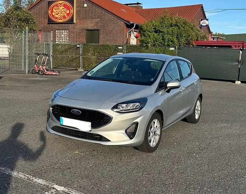 Silber Gebraucht 2022 Ford Fiesta Cool & Connect Limousine | 14.300 € (Guter Preis) - Bild 1/4