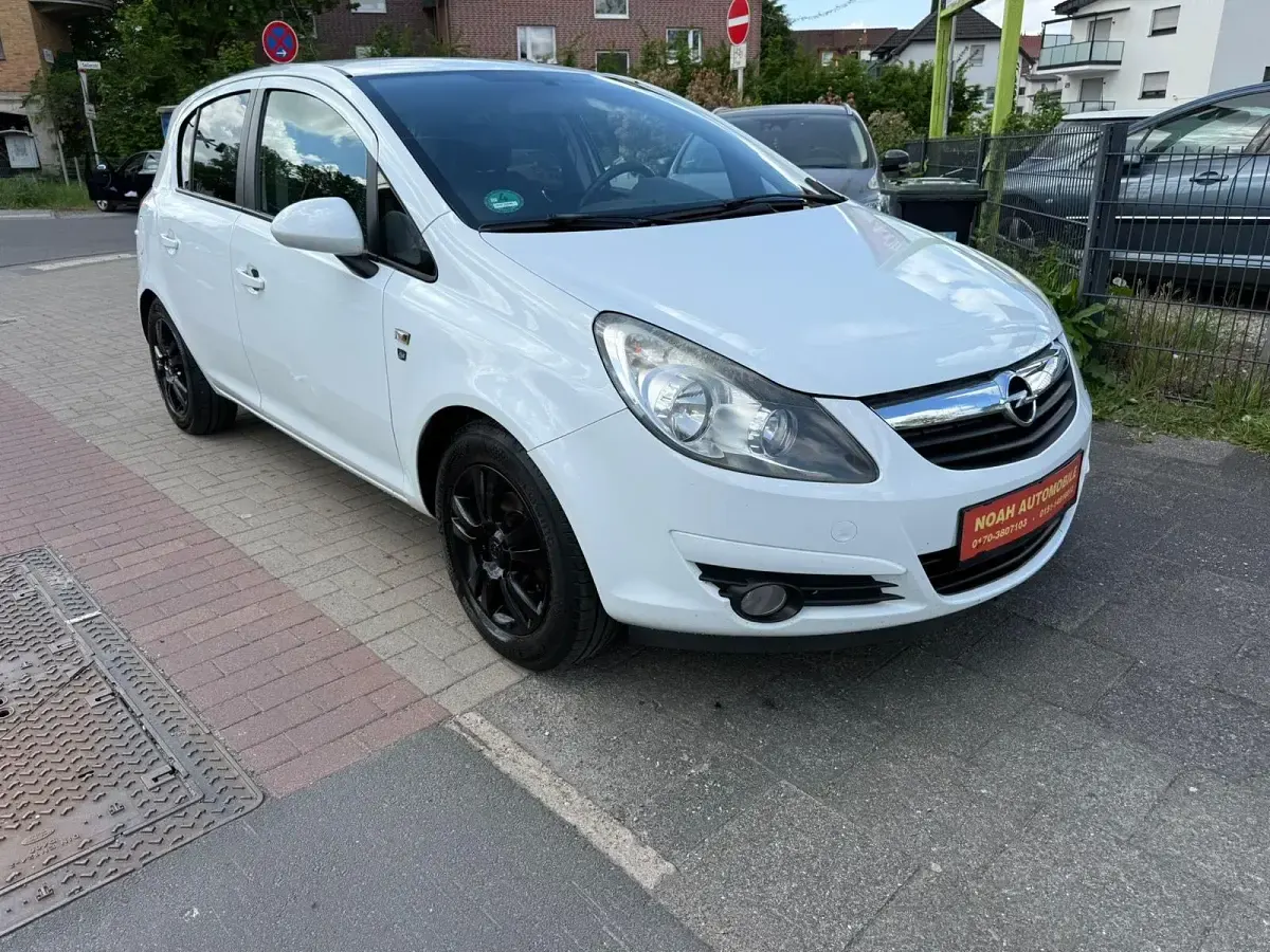 Używany Opel Corsa 87 KM (63 kW) 2010 Biały Hatchback
