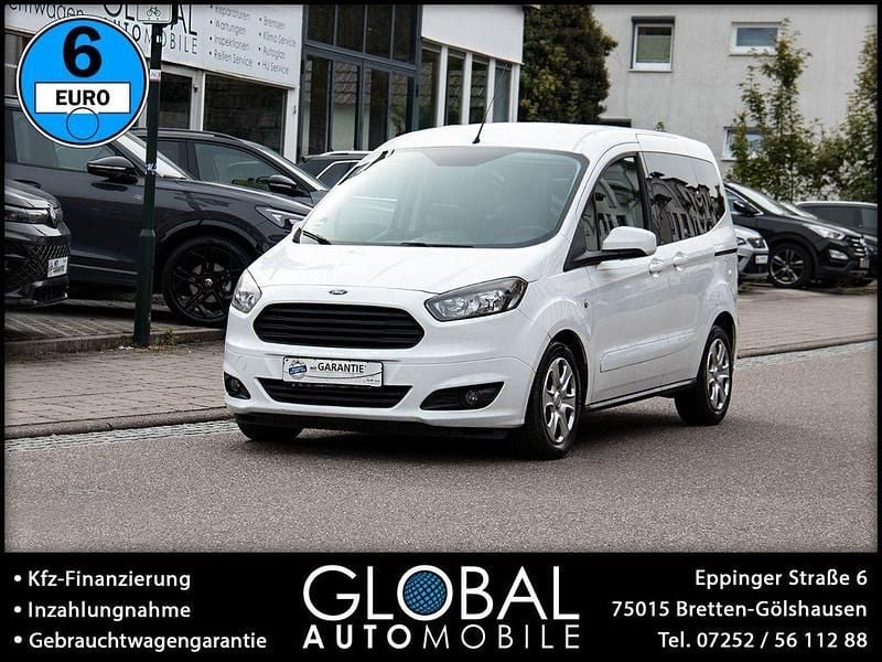Weiß Gebraucht 2017 Ford Tourneo Courier Trend Van / Kleinbus | 10.980 € (Guter Preis) - Bild 1/4