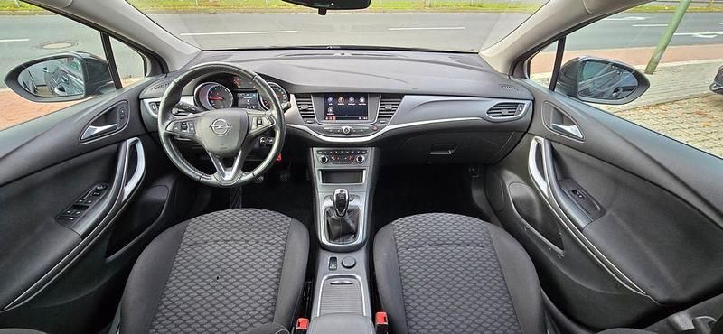 Gebraucht Opel Astra Edition 131 PS (96 kW) 2022 Schwarz Kleinwagen