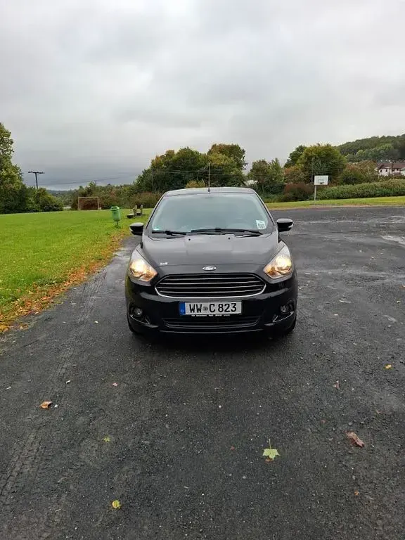 Gebraucht Ford Ka 86 PS (63 kW) 2018 Schwarz Limousine