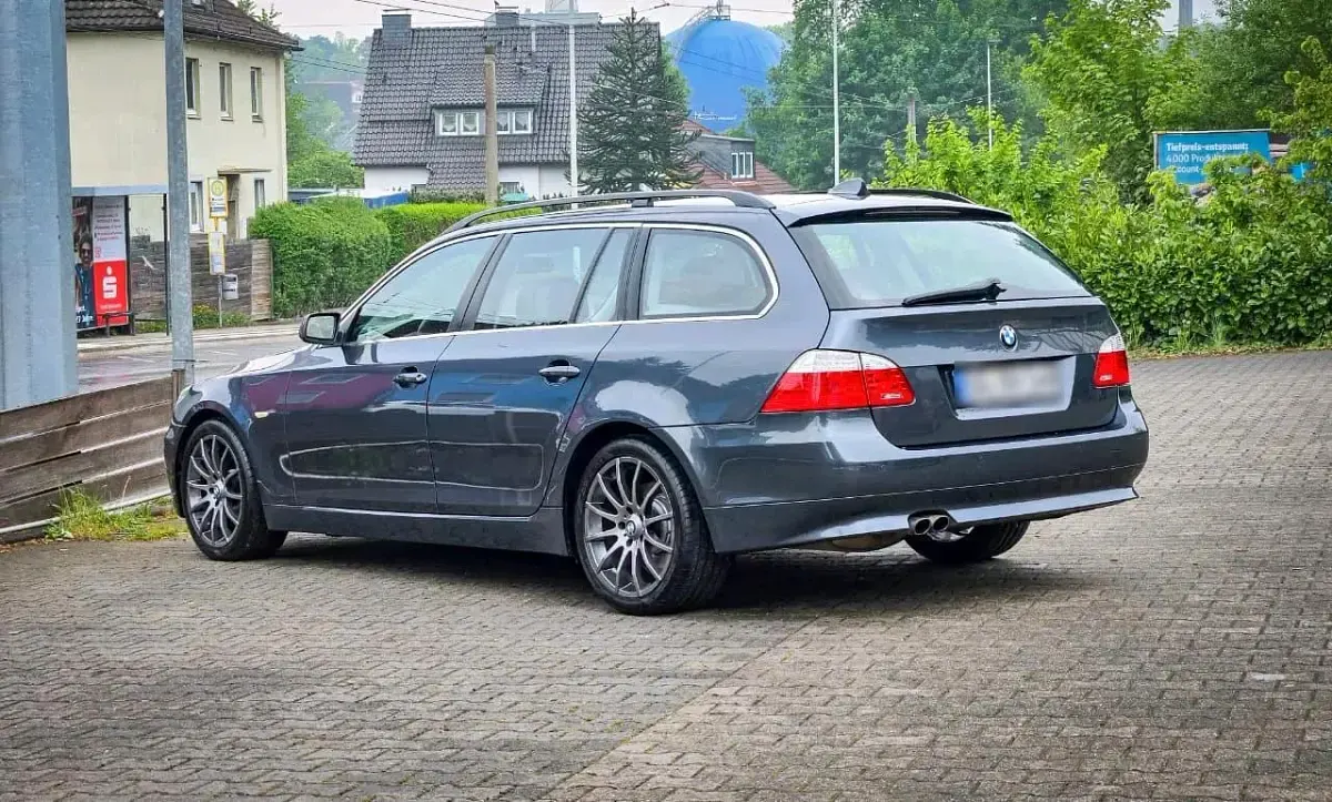 Gebraucht BMW 530 2009 Grau Kombi