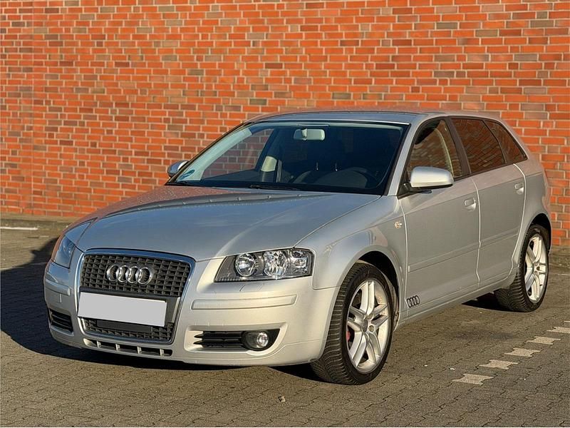 Silber Gebraucht 2007 Audi A3 Limousine | 4.750 € (Etwas zu teuer) - Bild 1/4