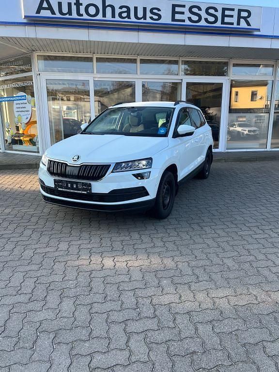Weiß Gebraucht 2018 Skoda Karoq Style SUV | 18.500 € (Etwas zu teuer) - Bild 1/4