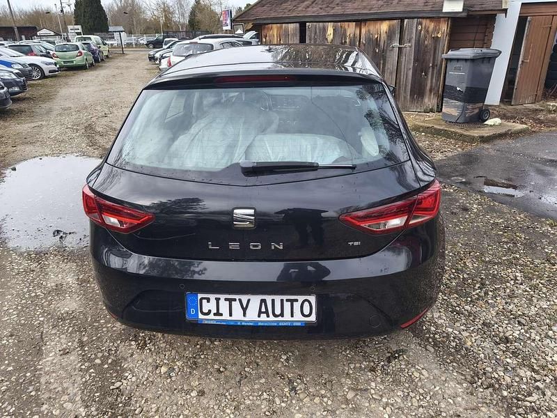 Gebraucht Seat Leon Style 105 PS (77 kW) 2013 "universo" schwarz Kleinwagen