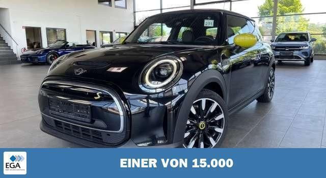 Schwarz metallic Gebraucht 2023 Mini Cooper SE Kleinwagen | 26.710 € (Teuer) - Bild 1/2