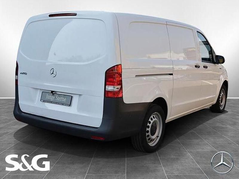 Gebraucht Mercedes e-Vito 85 kW (116 PS) 2021 Weiß Van / Kleinbus