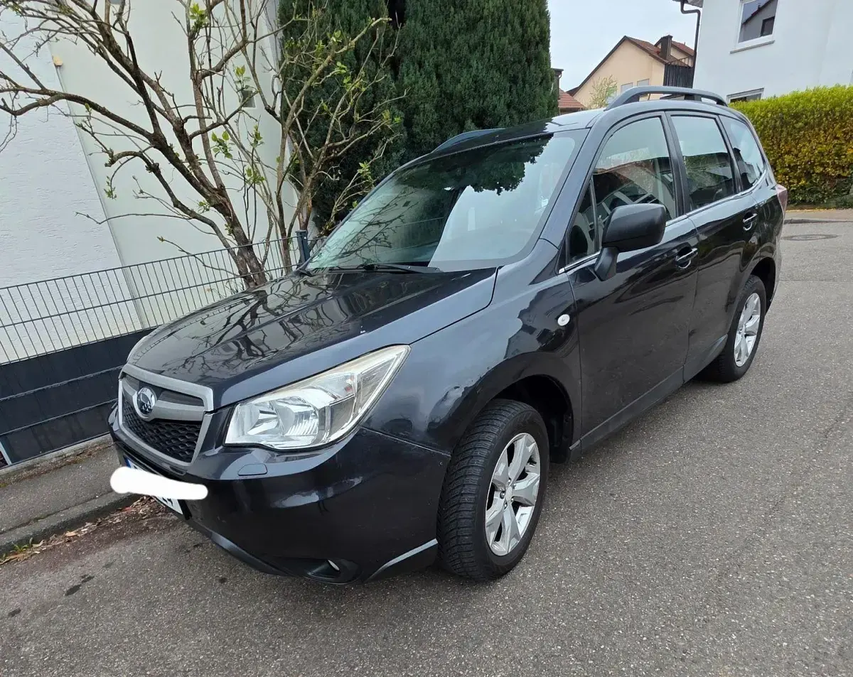 Usado Subaru Forester Active 147 CV (108 kW) 2014 Negro SUV