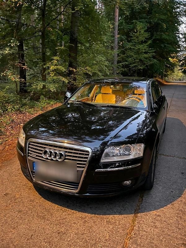 Blau Gebraucht 2006 Audi A8 Limousine | 7.499 € - Bild 1/4